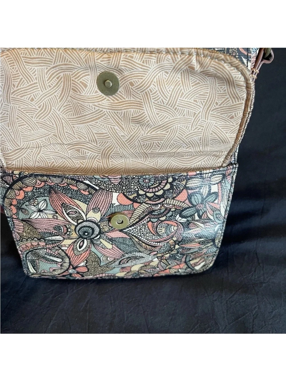 Sakroots Crossbody Purse Handbag Flap Messenger Tote Zip ID Card Bag Bird Peace